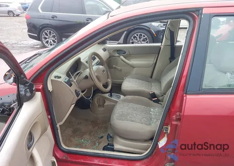 2005 Ford Focus Zx4 z USA, uszkodzony, nr VIN 1FAFP34N85W163602